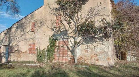 Bonita masia en núcleo urbano de Tordera para reformar completamente.