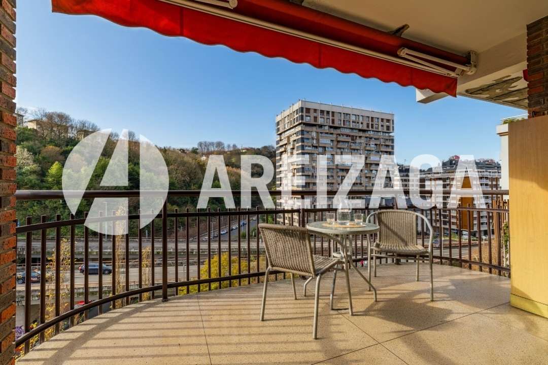 Terrace of Flat for sale in Donostia - San Sebastián   with Heating, Terrace and Storage room
