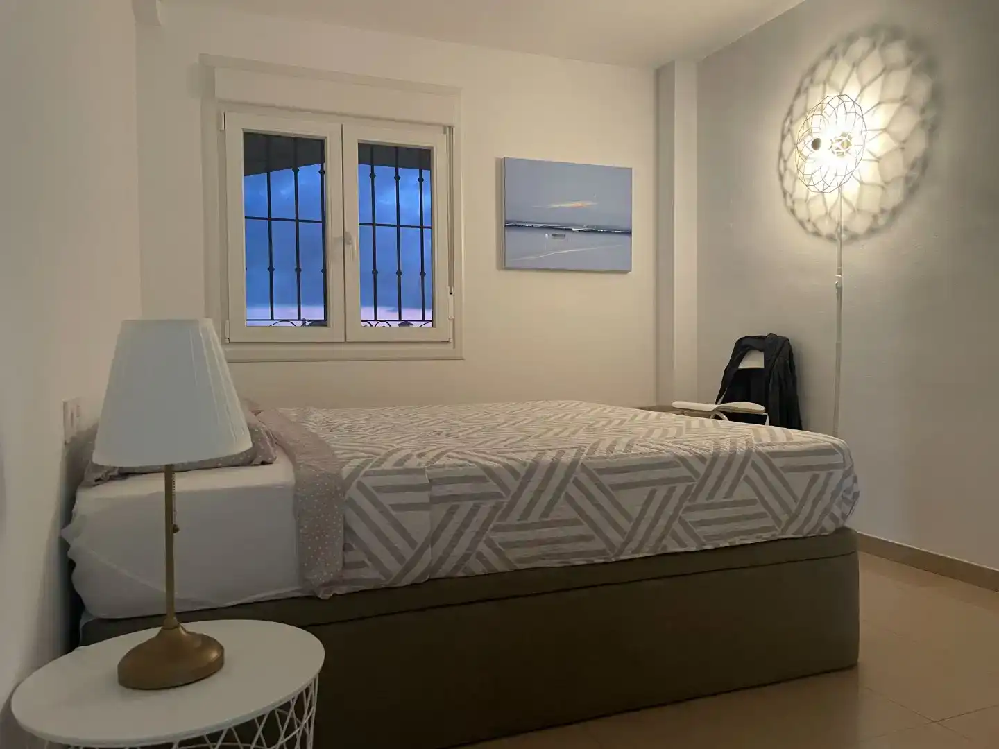 Habitación de Piso de alquiler en Benalmádena con Aire acondicionado, Piscina y Amueblado