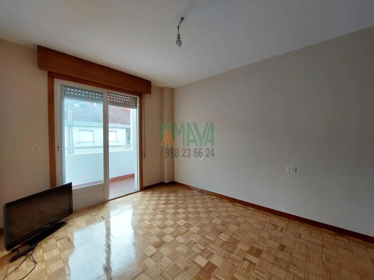Habitación de Piso de alquiler en Ourense Capital  con Calefacción y Trastero