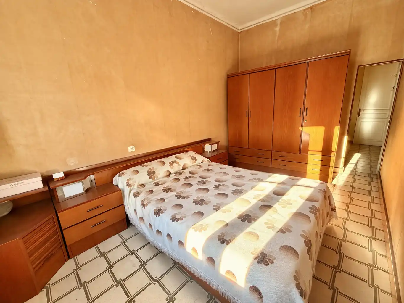 Habitación de Piso en venta en Barcelona con Balcón