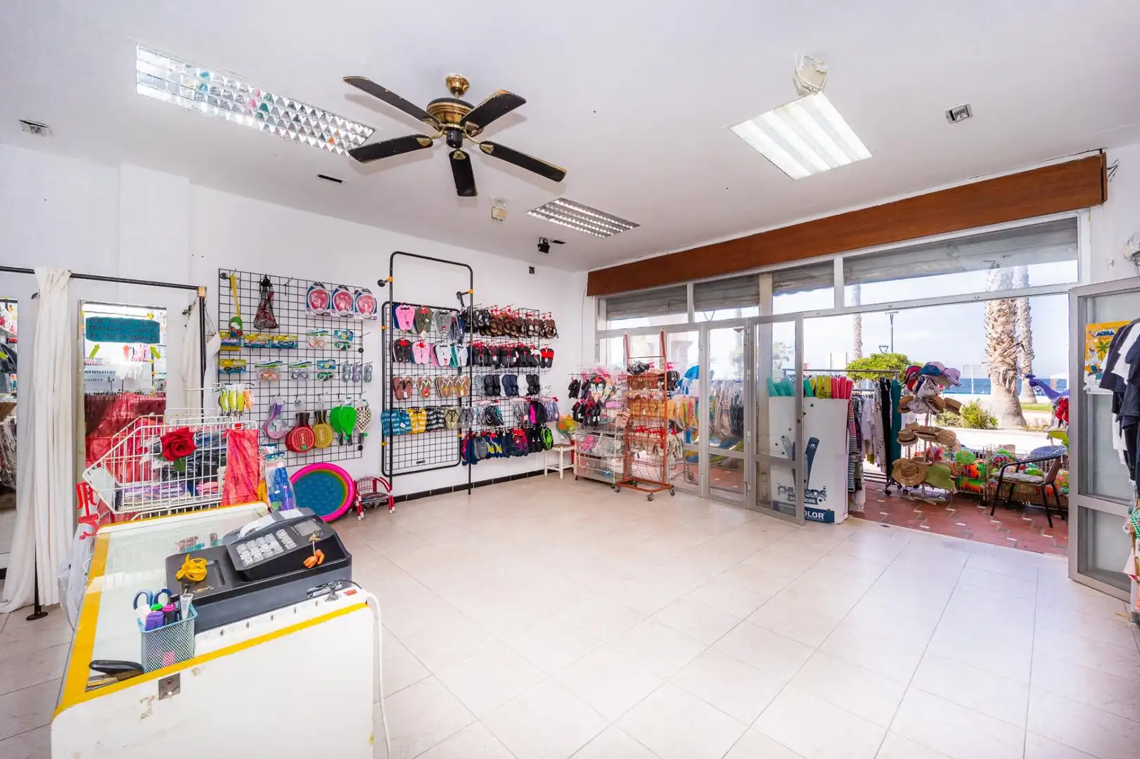 Local en venda a Calle Calle Paseo Marítimo, 1, Salobreña Costa