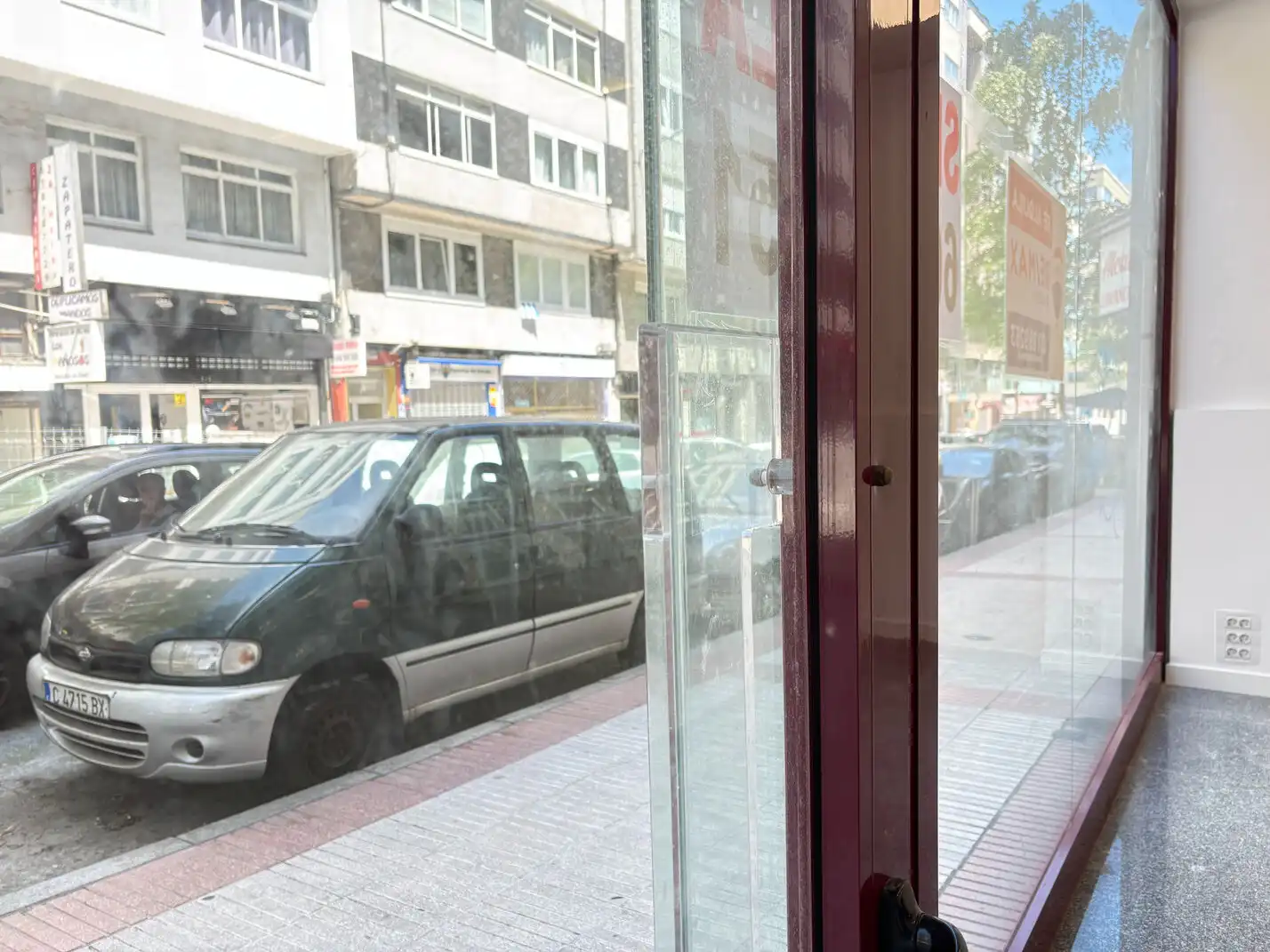 Vista exterior de Local de lloguer en A Coruña Capital 