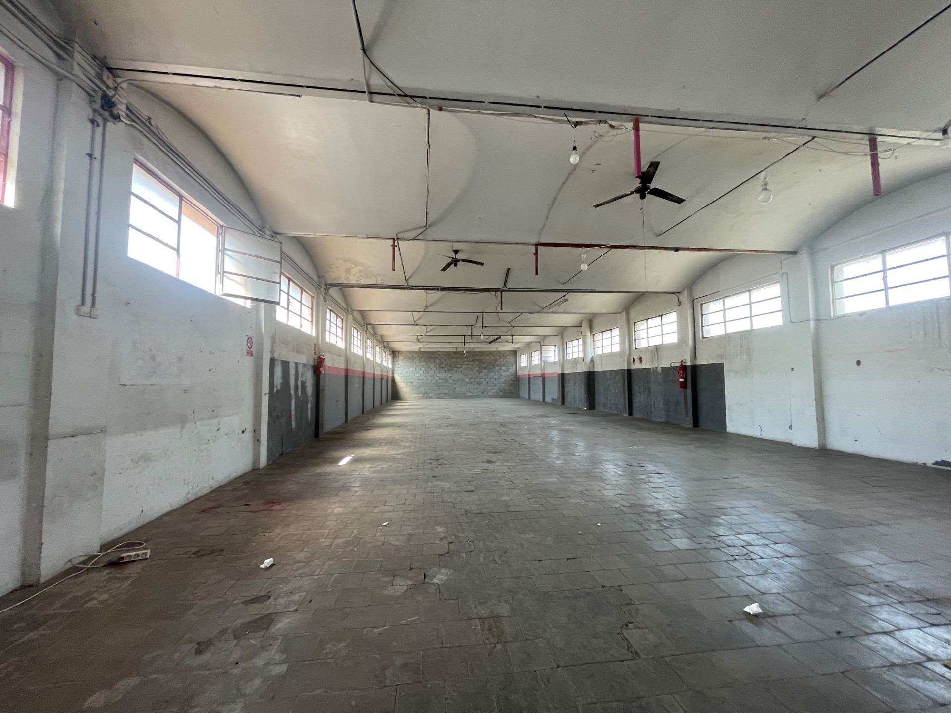 Nau industrial de lloguer en Sabadell