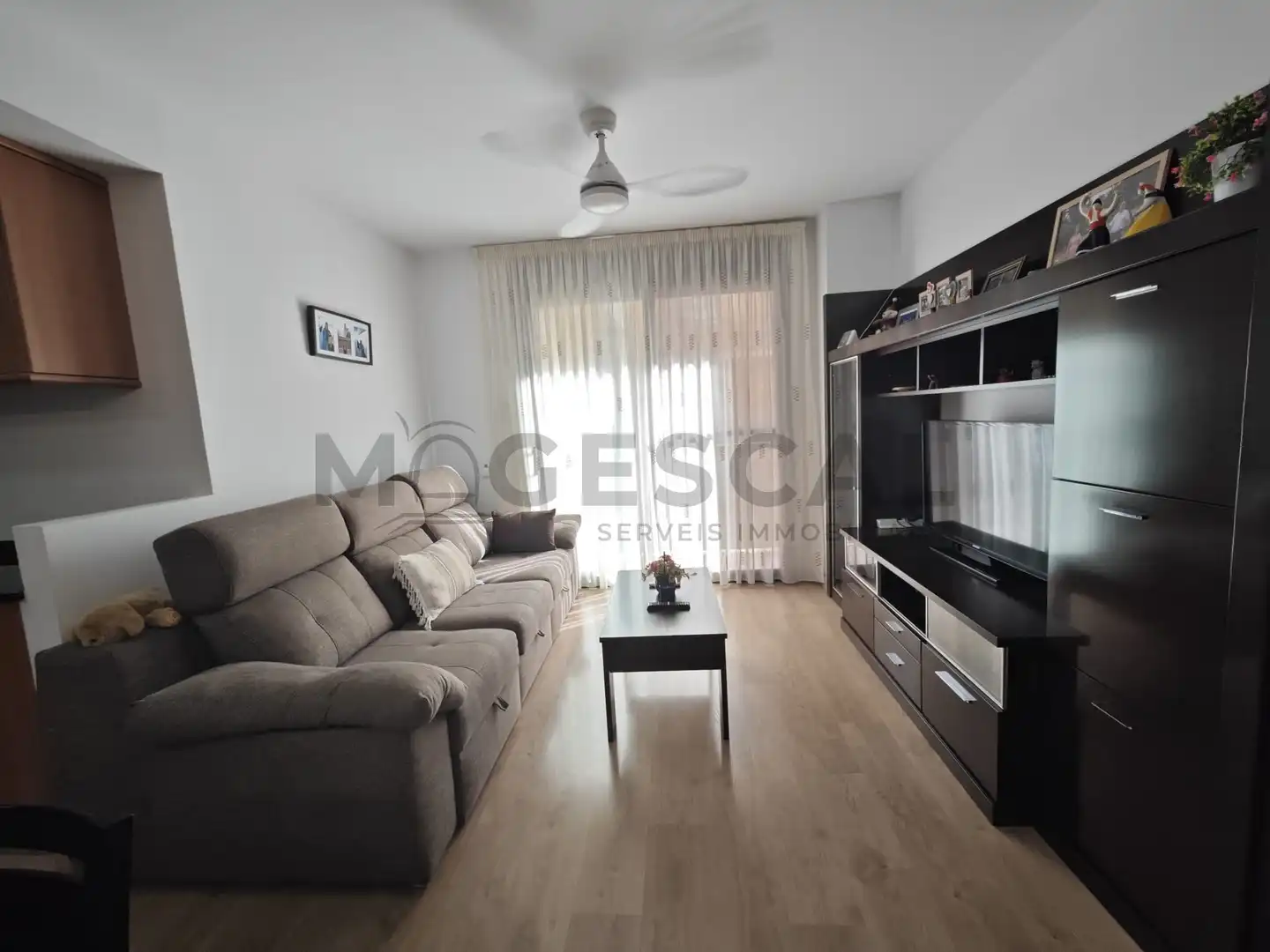 Living room of Flat for sale in Montcada i Reixac  with Air Conditioner, Heating and Furnished