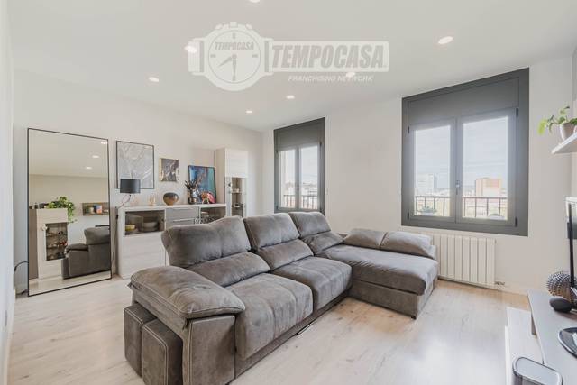 Piso en Venta en Carrer d'Espronceda en El Poblenou