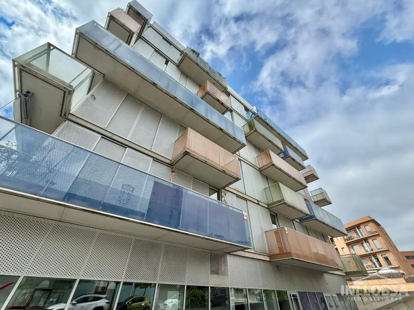 Außenansicht von Wohnung zum Verkauf in Manresa mit Klimaanlage, Heizung und Abstellraum
