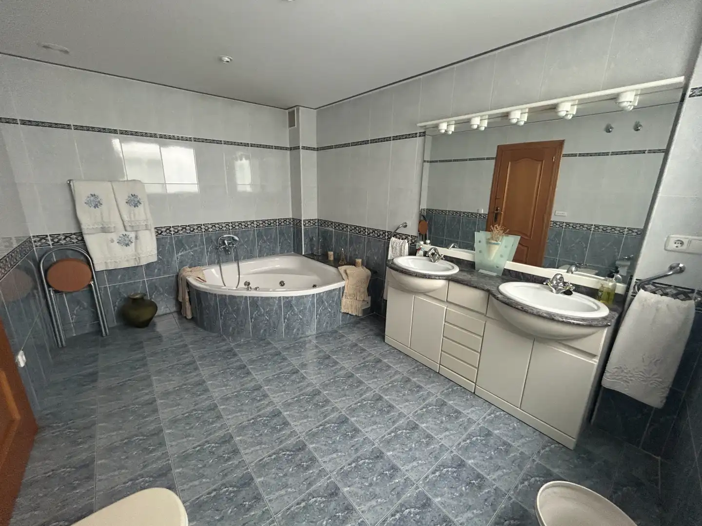 Bathroom of Houses for sale in Algemesí  with Air Conditioner, Heating and Terrace