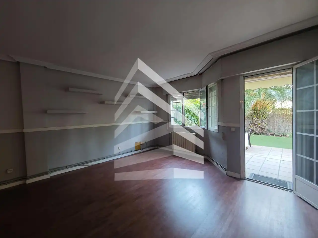 Sala de estar de Piso en venta en Las Rozas de Madrid con Calefacción, Jardín privado y Terraza