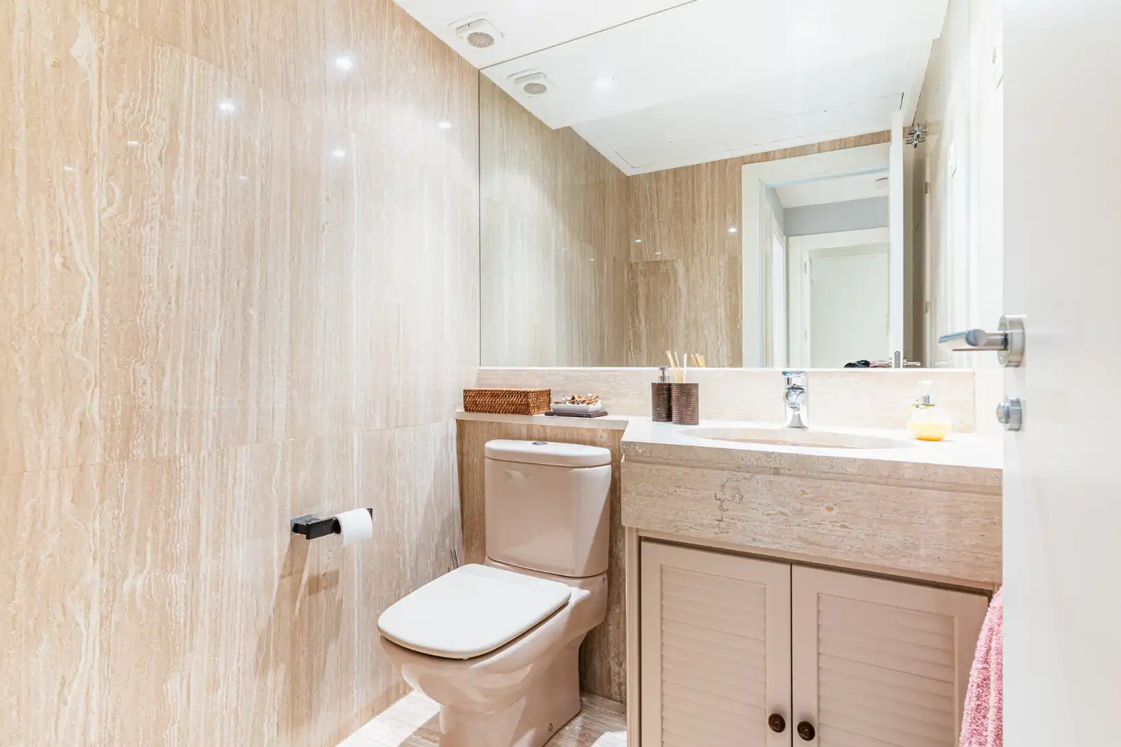 Baño de Casa o chalet en venta en Las Rozas de Madrid con Aire acondicionado, Calefacción y Jardín privado