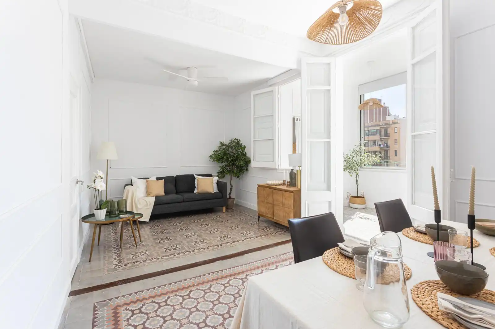 Sala de estar de Piso en venta en Barcelona con Calefacción, Horno y Balcón