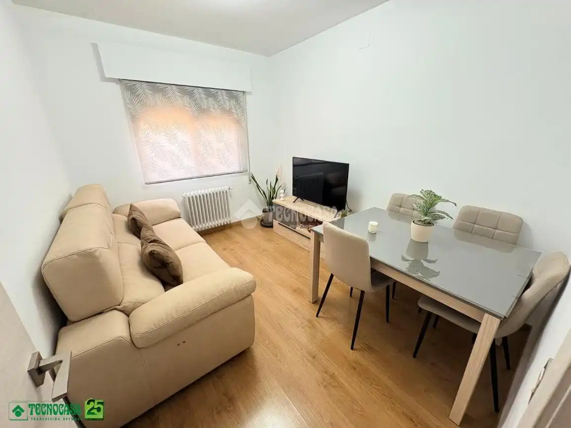 Sala d'estar de Casa adosada en venda en Miguelturra amb Calefacció
