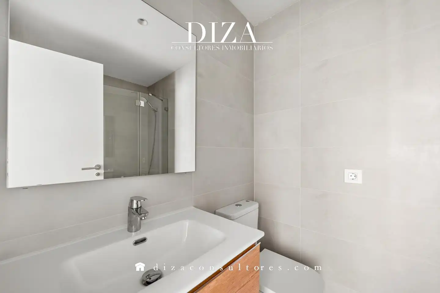 Baño de Piso de alquiler en Madrid con Aire acondicionado, Calefacción y Terraza
