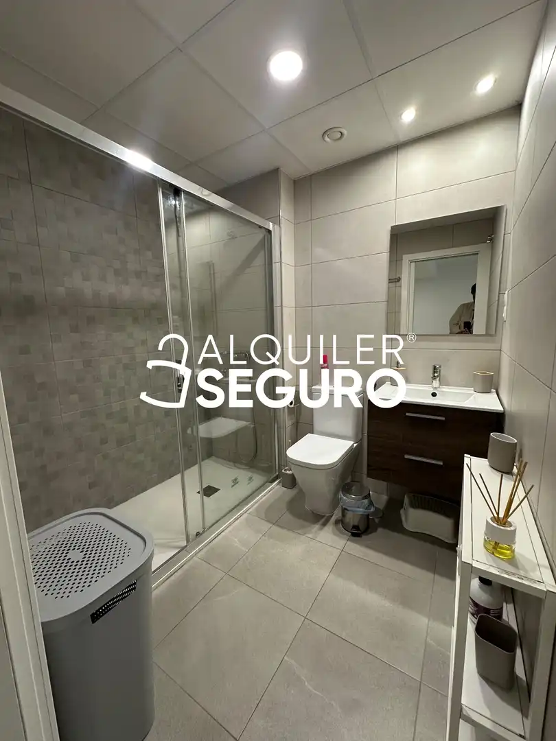 Badezimmer von Wohnung zur Miete in Centro