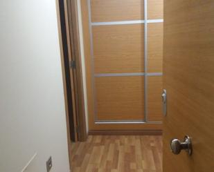 Flat to rent in Ceutí  with Air Conditioner