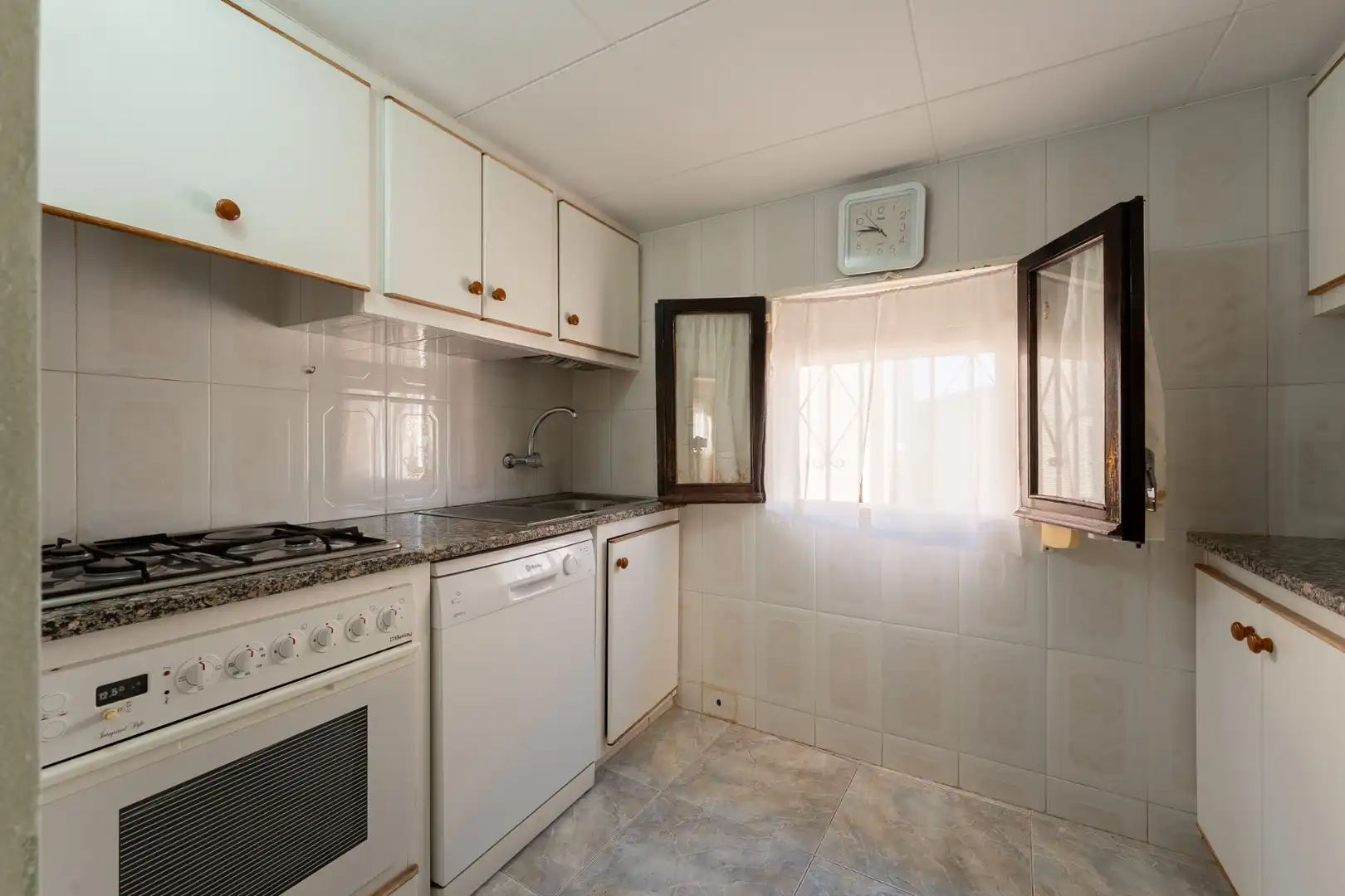 Kitchen of Houses for sale in Girona  with Air Conditioner, Heating and Terrace