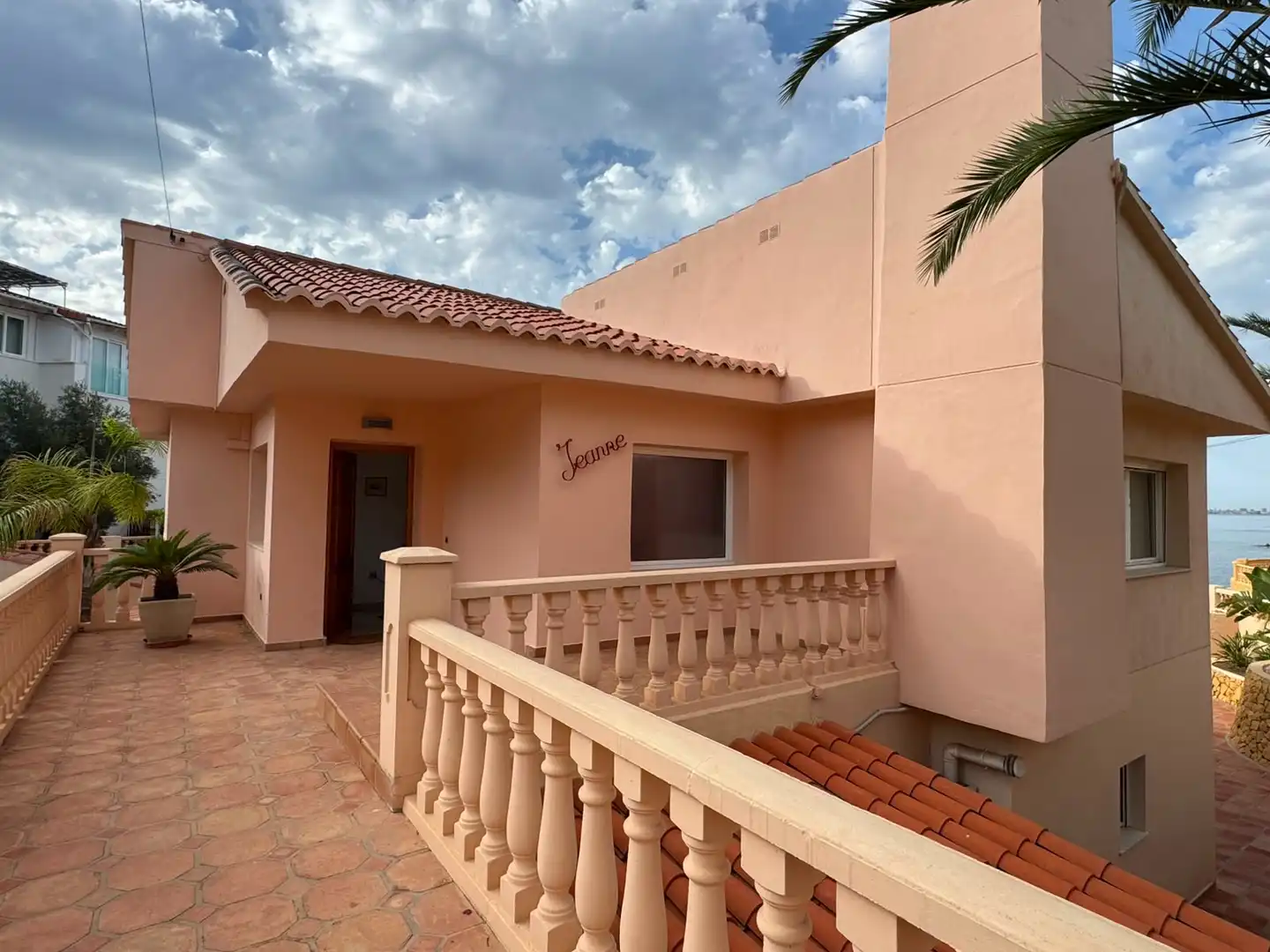 Vista exterior de Casa o chalet en venta en El Campello con Aire acondicionado, Calefacción y Jardín privado