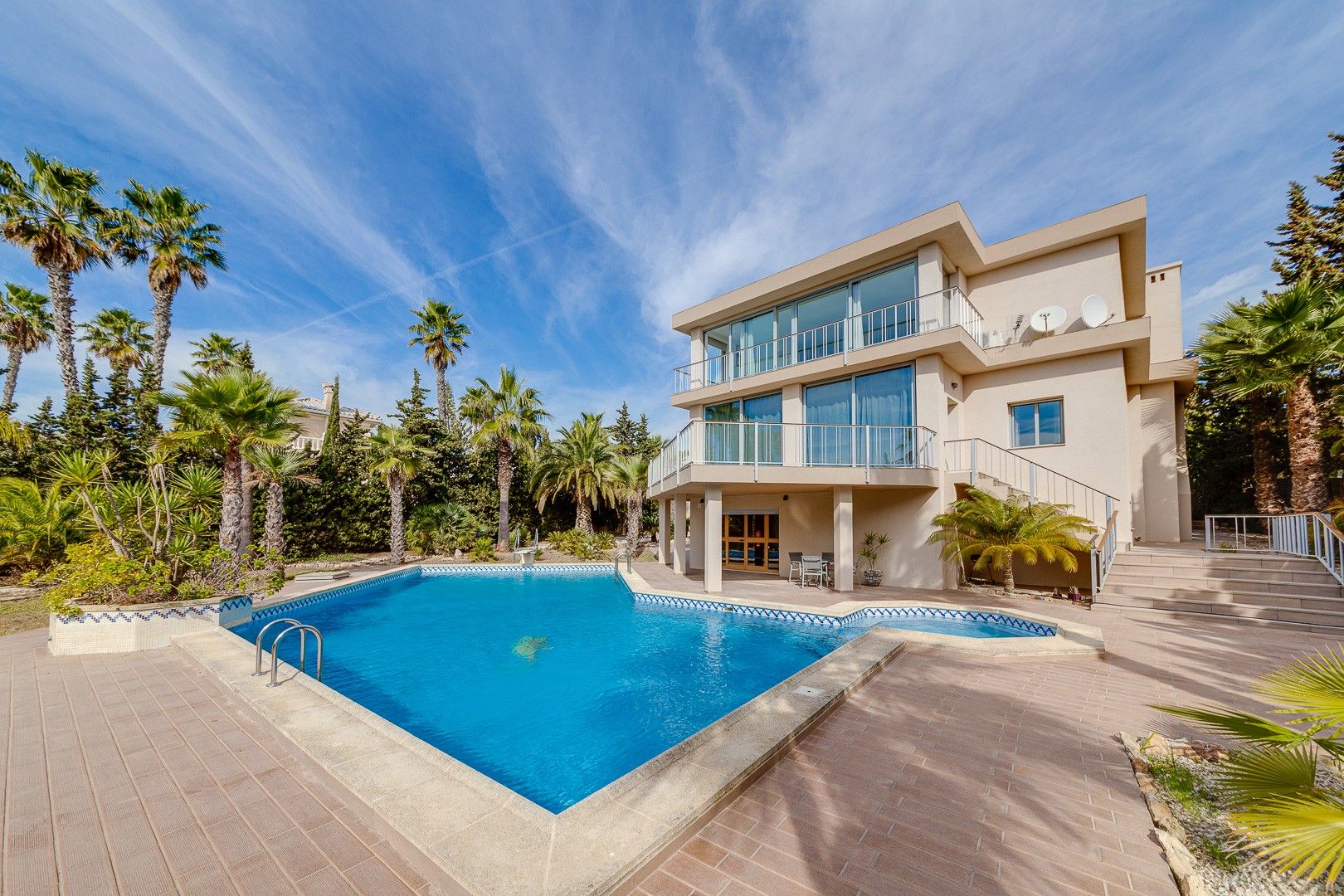 Swimming pool of Country house for sale in Rojales  with Air Conditioner, Heating and Private garden