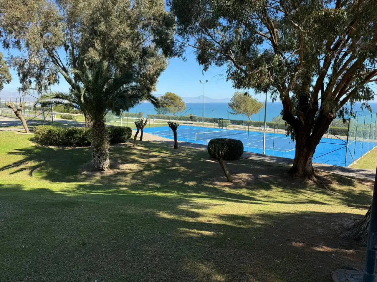 Schwimmbecken von Wohnung zum Verkauf in Santa Pola mit Klimaanlage, Terrasse und Gemeinschaftspool