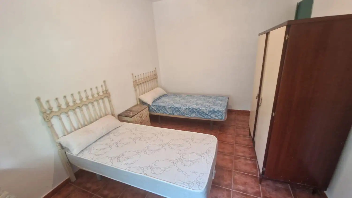 Dormitori de Casa o xalet de lloguer en Jaén amb Calefacció i Piscina