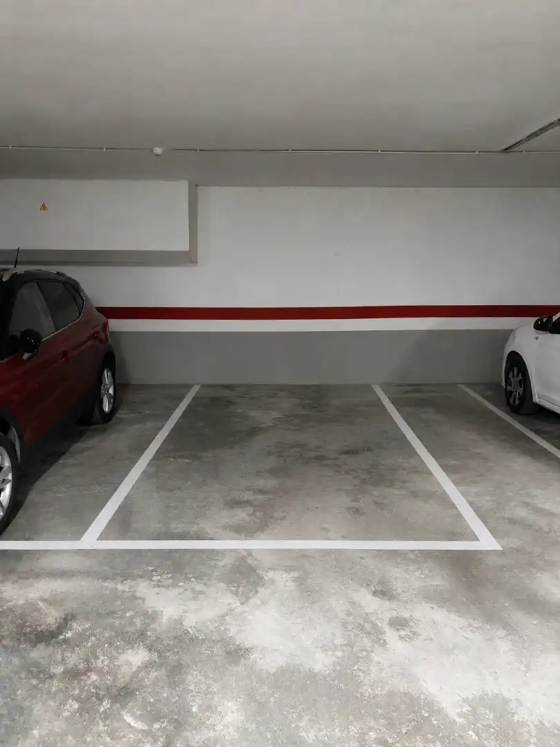 Parking de Piso en venta en Totana con Amueblado, Lavadora y Internet