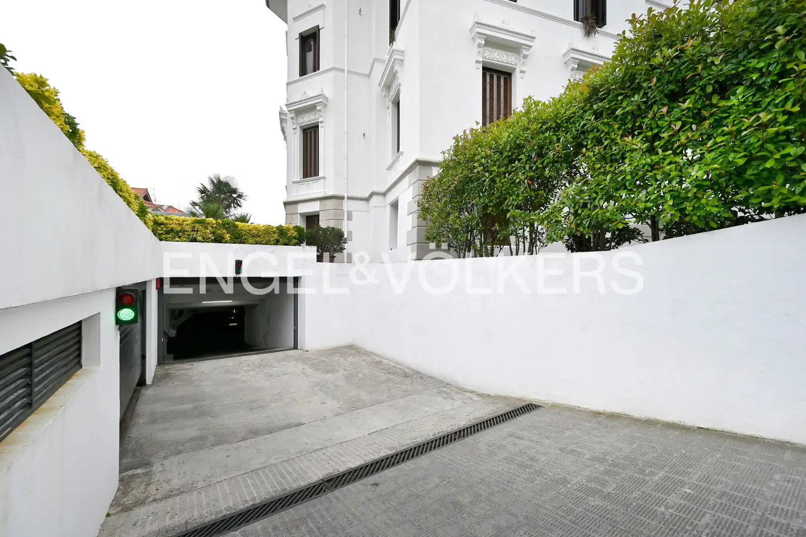Außenansicht von Maisonette zur Miete in Santander mit Heizung, Privatgarten und Parkett