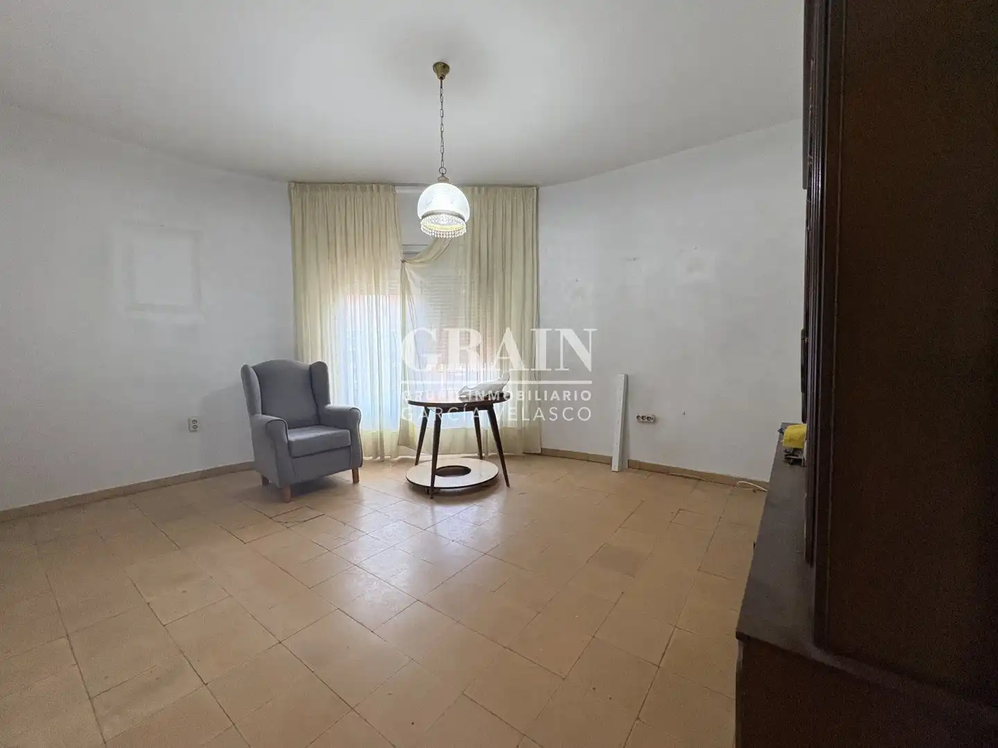 Sala de estar de Apartamento en venta en Albacete con Balcón
