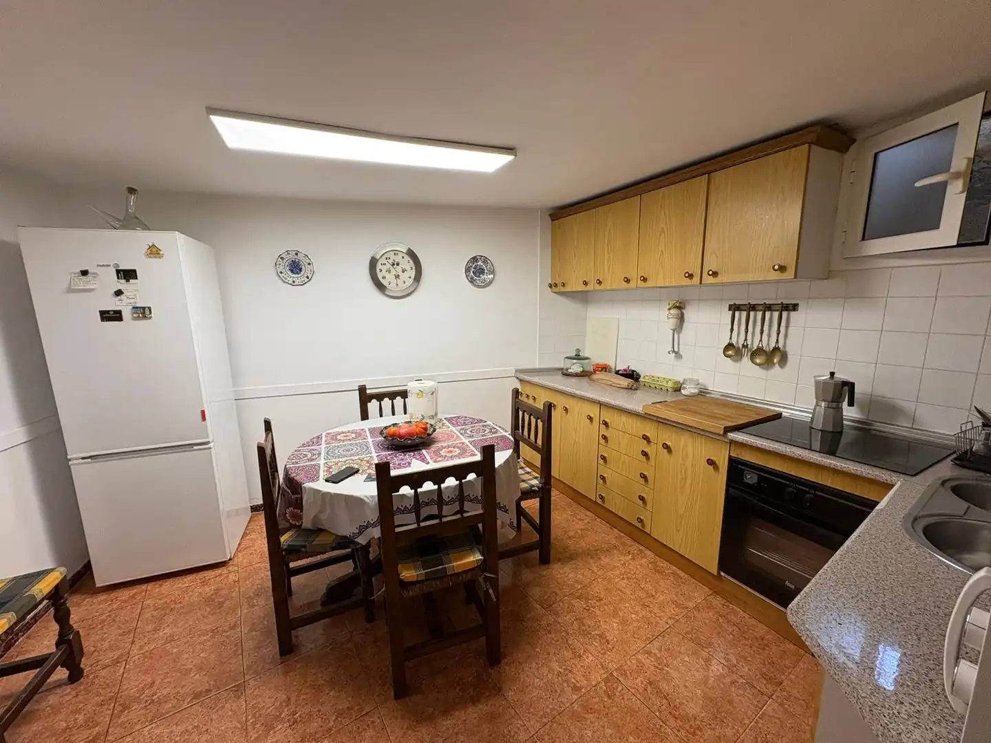 Cocina de Finca rústica en venta en Fombellida con Calefacción, Terraza y Trastero