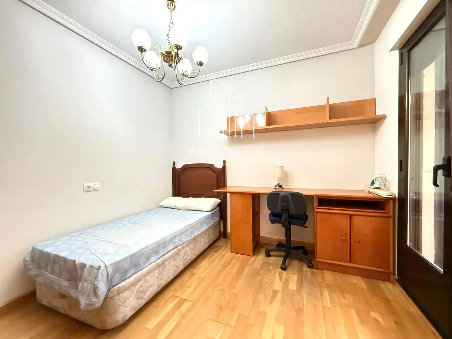 Bedroom of Flat for rent in Salamanca  with Heating, Terrace and Furnished