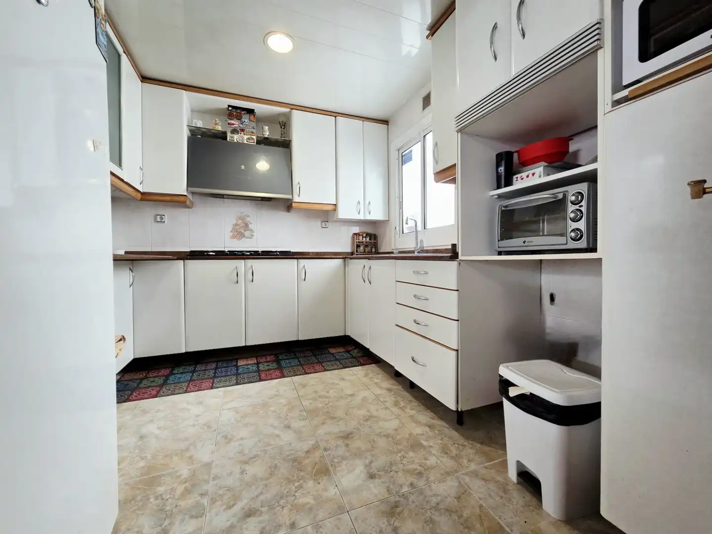 Kitchen of Duplexes for sale in L'Hospitalet de Llobregat  with Parquet flooring, Terrace and Oven