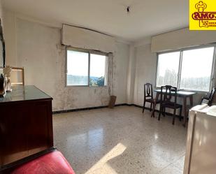 Sala d'estar de Pis en venda en Santiago de Compostela 