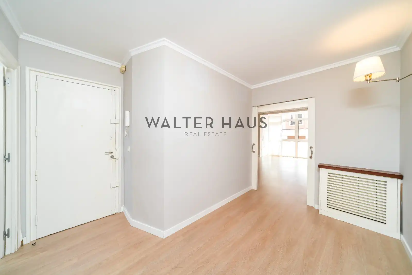 Wohnung zum Verkauf in Barcelona mit Klimaanlage, Heizung und Parkett