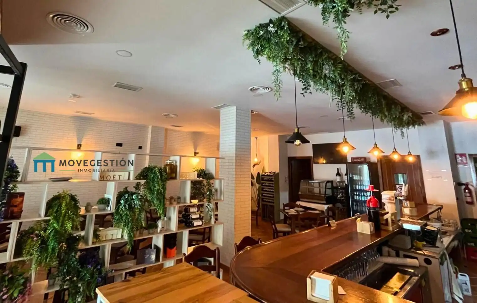 Commercial properties for sale in Ubrique  with Air Conditioner