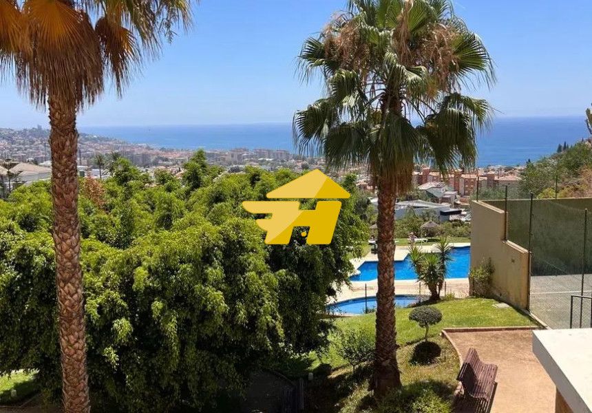 Vista exterior de Dúplex de lloguer en Málaga Capital amb Aire condicionat, Jardí privat i Piscina