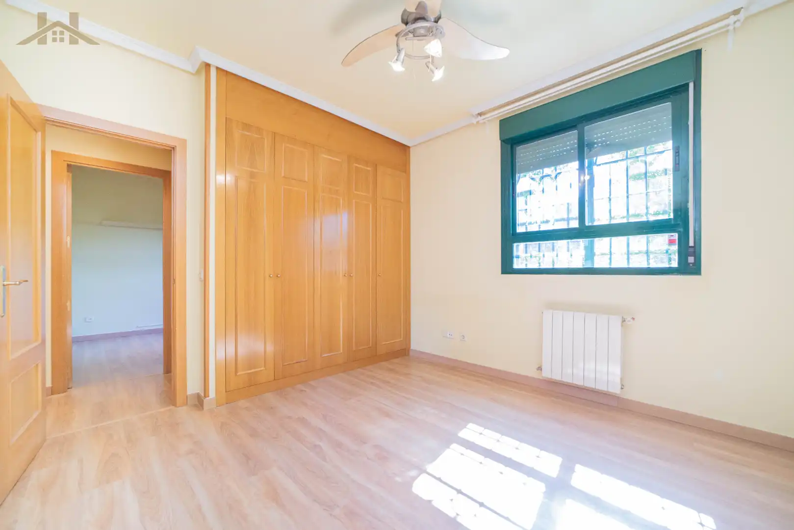 Habitación de Piso en venta en Boadilla del Monte con Aire acondicionado, Calefacción y Jardín privado