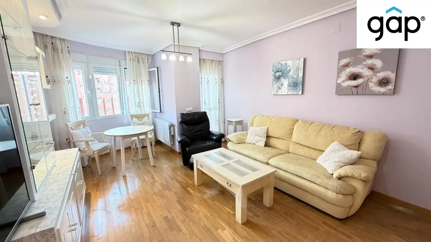 Wohnung mit Pool zur Miete in Calle Mercedes Escribano, imagen 3