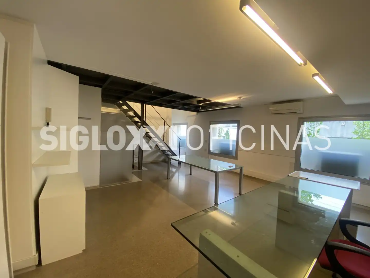 Büro zur Miete in Barcelona mit Klimaanlage, Heizung und Möbliert