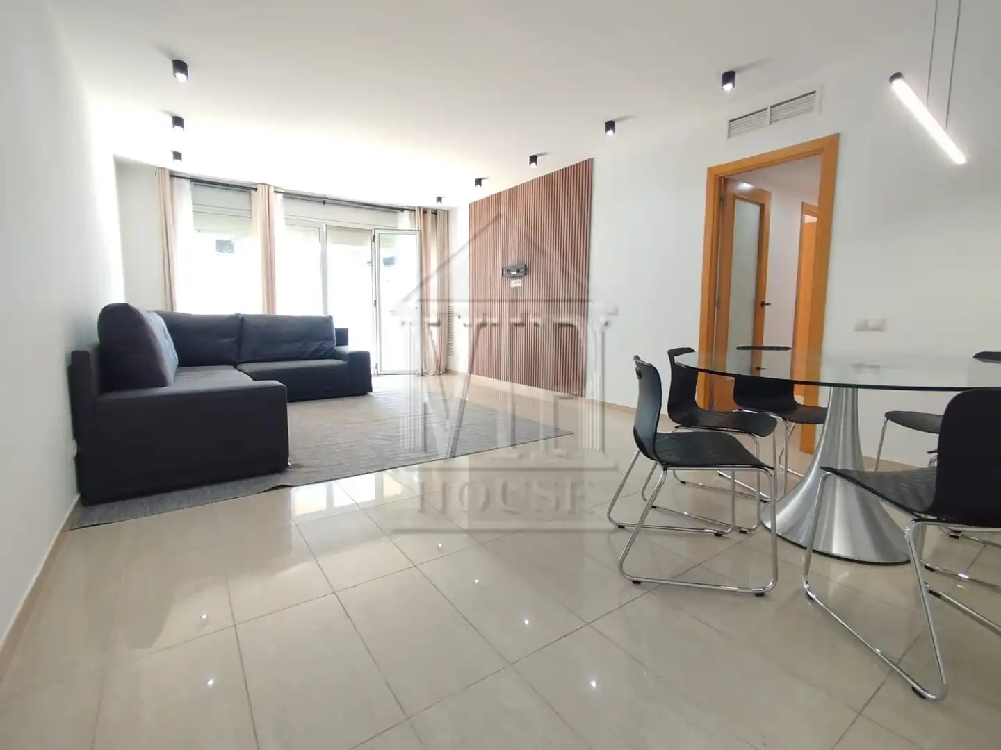 Living room of Flat for sale in Badalona  with Air Conditioner, Heating and Furnished