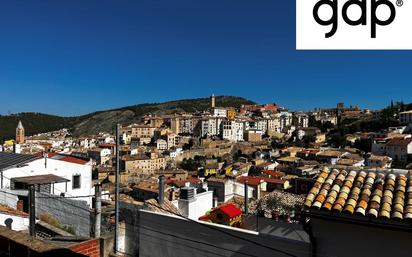 Vista exterior de Casa o xalet en venda en Cuenca Capital amb Terrassa