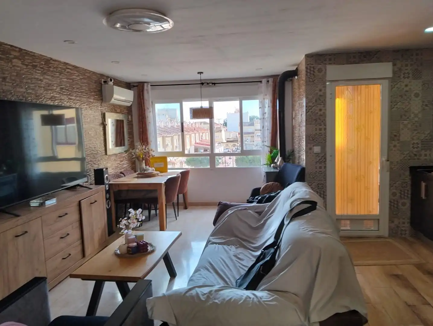 Piso con terraza en venta en Formentera del Segura