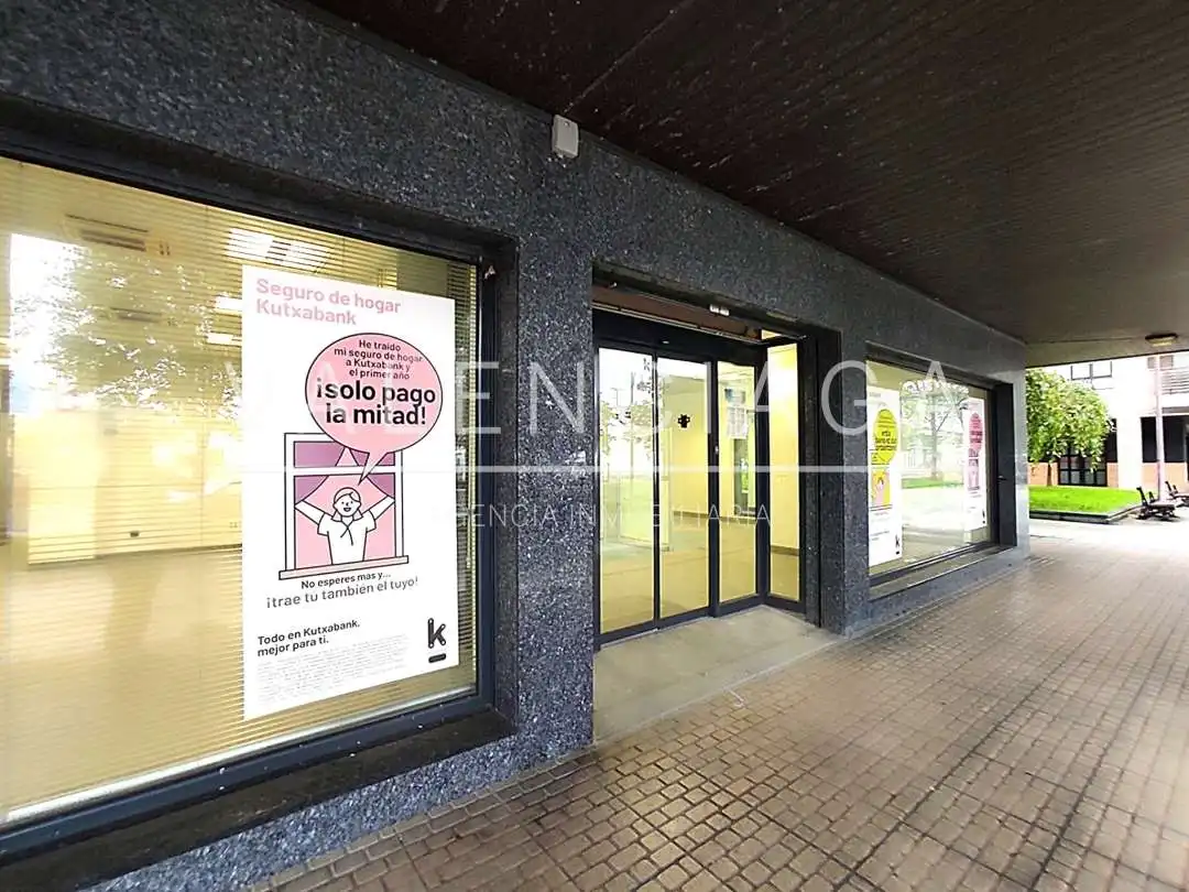 Local comercial de lloguer a Araba Kalea