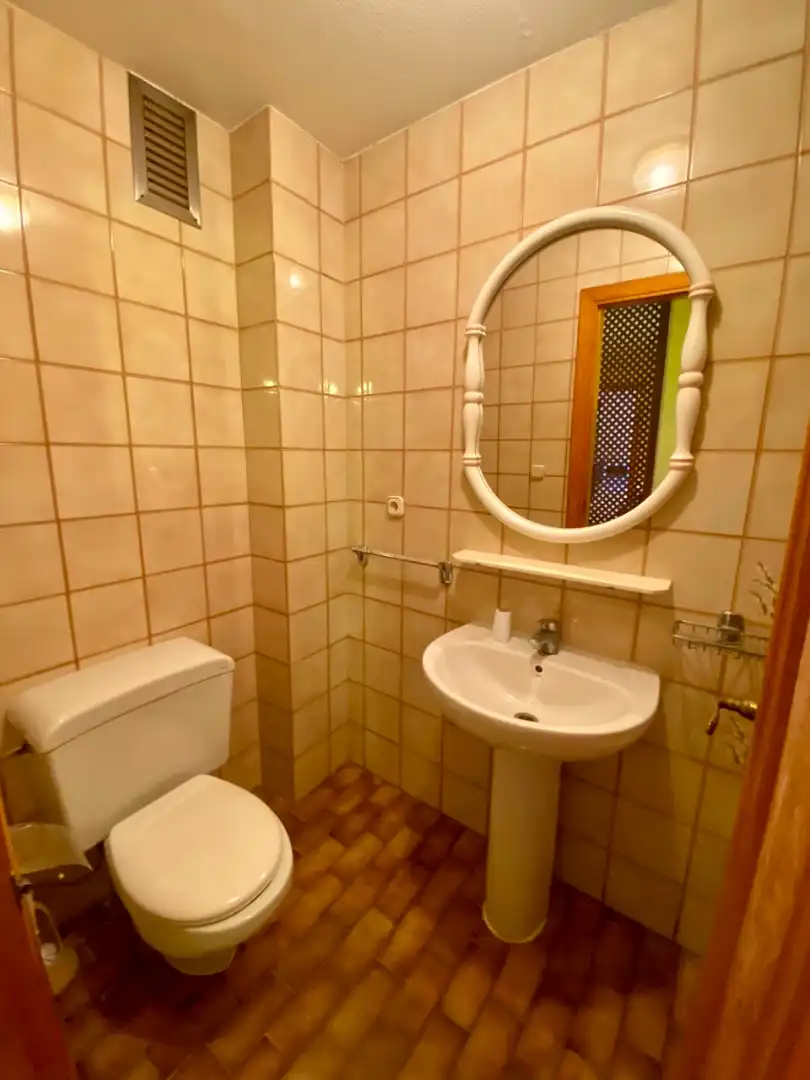 Baño de Piso en venta en Daimiel con Aire acondicionado, Calefacción y Parquet