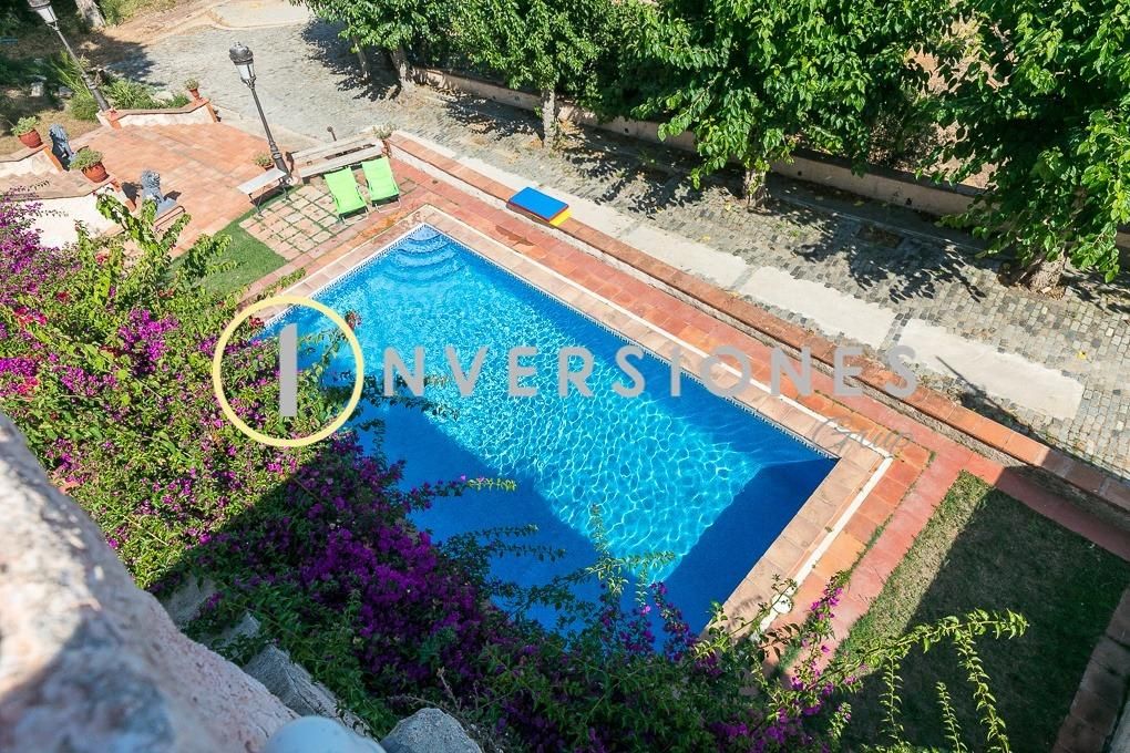 Piscina de Piso de alquiler en Montgat con Aire acondicionado, Jardín privado y Terraza
