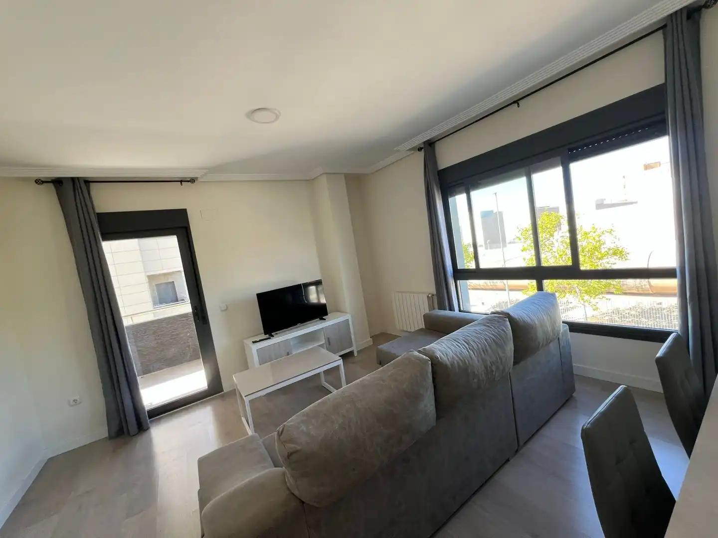 Appartamento con piscina in affitto a Nuevo Cáceres, imagen 8