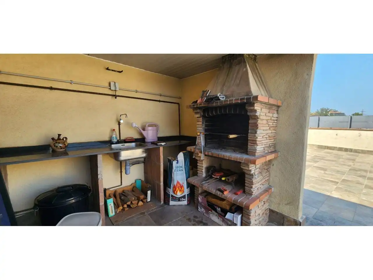 Cuina de Casa o xalet en venda en Rubí amb Aire condicionat, Calefacció i Terrassa