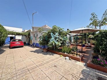 Villa mit Garten zum Verkauf in Calle Calle Islas Canarias