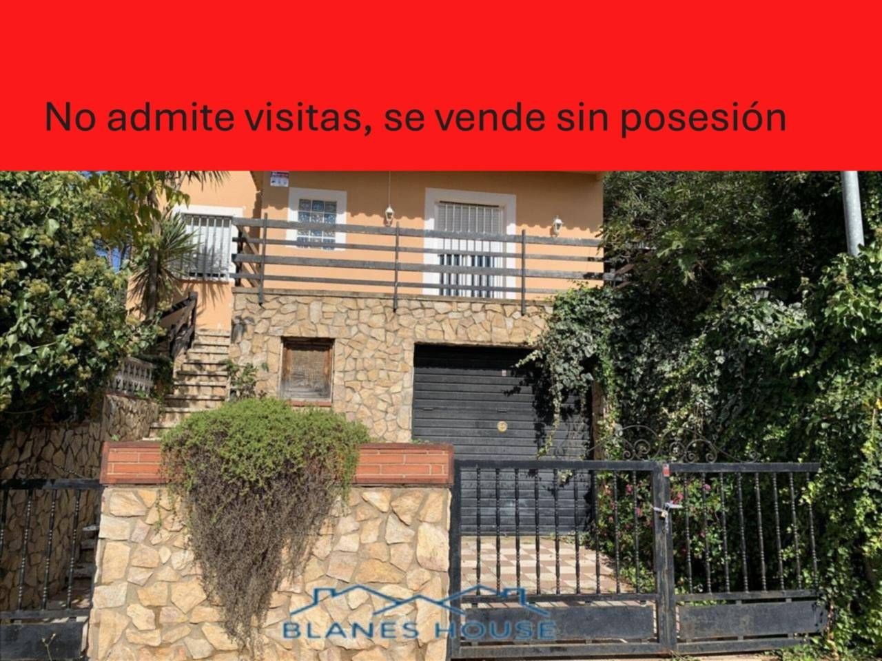 Exterior view of House or chalet for sale in Vidreres