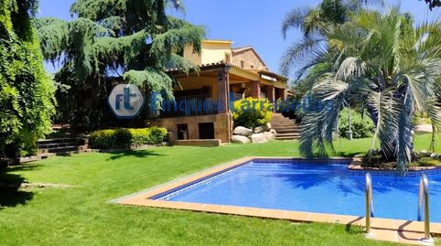 Venta de Finca de 20.000m2 con Masía Catalana, en Sant Daniel