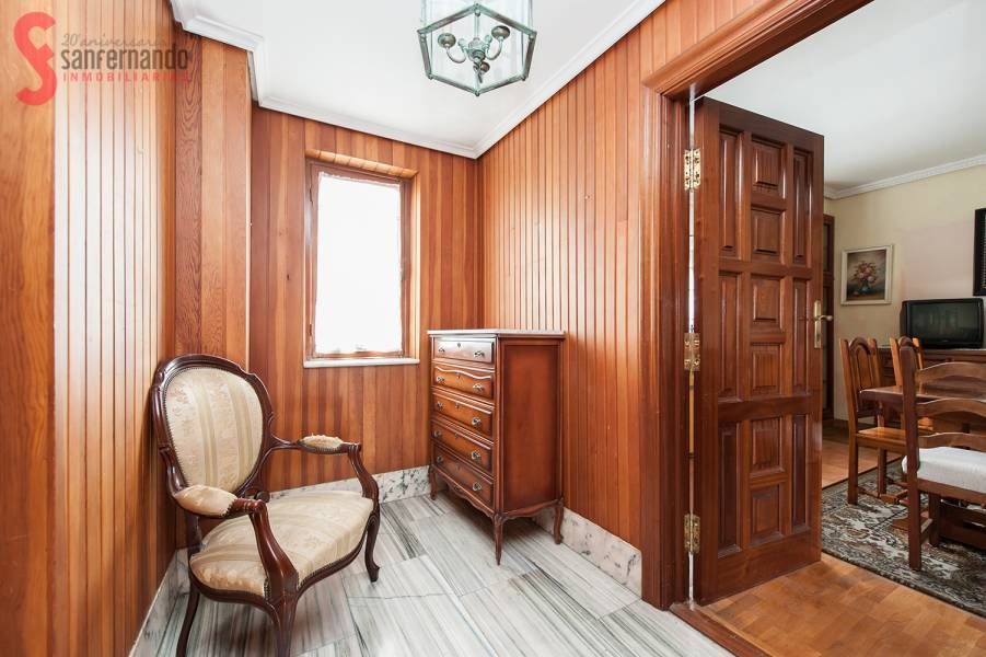 House or chalet for sale in Torrelavega   with Private garden and Parquet flooring