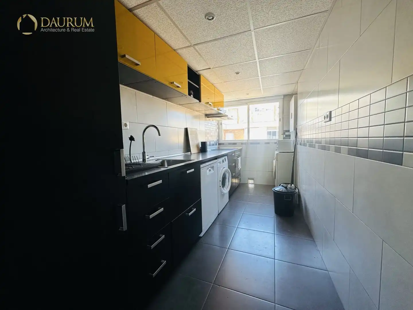 Cocina de Piso en venta en Sevilla con Aire acondicionado